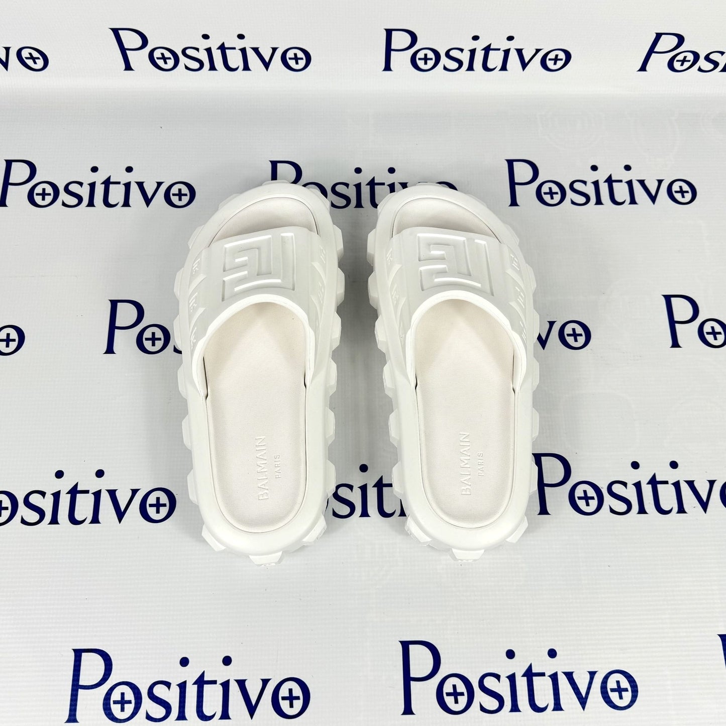 Balmain White Ari Rubber Slides Sandals | Positivo Clothing
