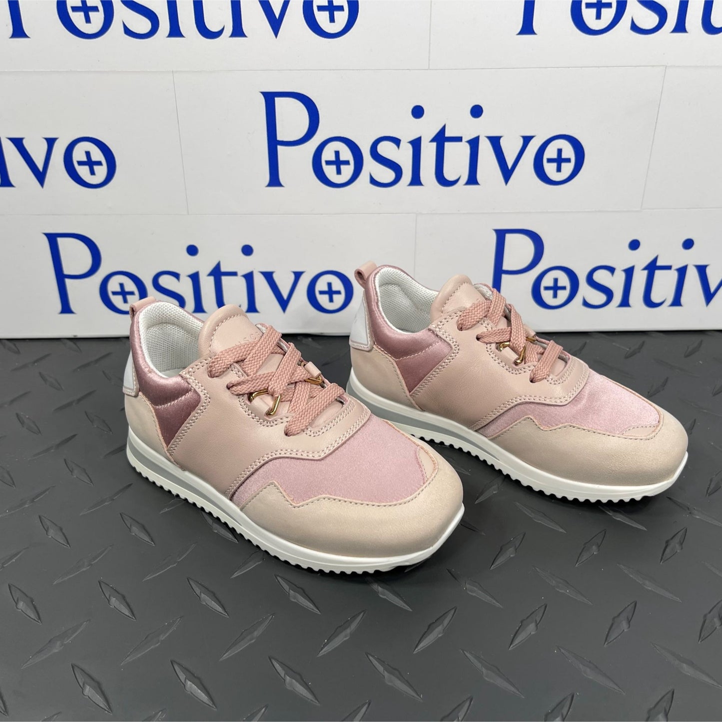 Buscemi Ventura Kid Rosa Leather Sneakers | Positivo Clothing