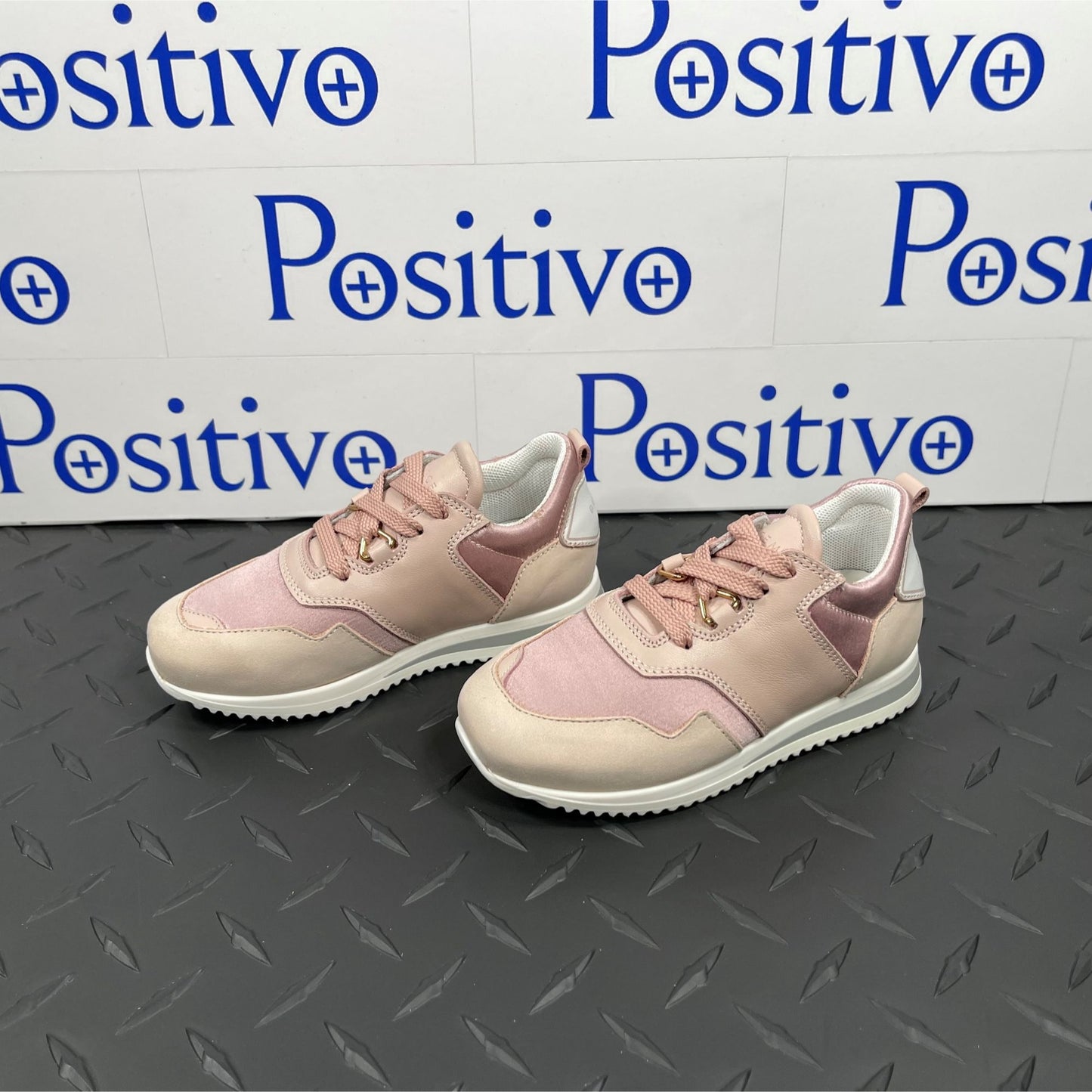 Buscemi Ventura Kid Rosa Leather Sneakers | Positivo Clothing