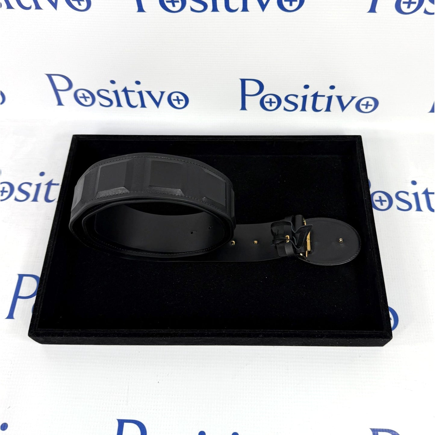 Buscemi Mens Round Buckle Black Leather Belt | Positivo Clothing