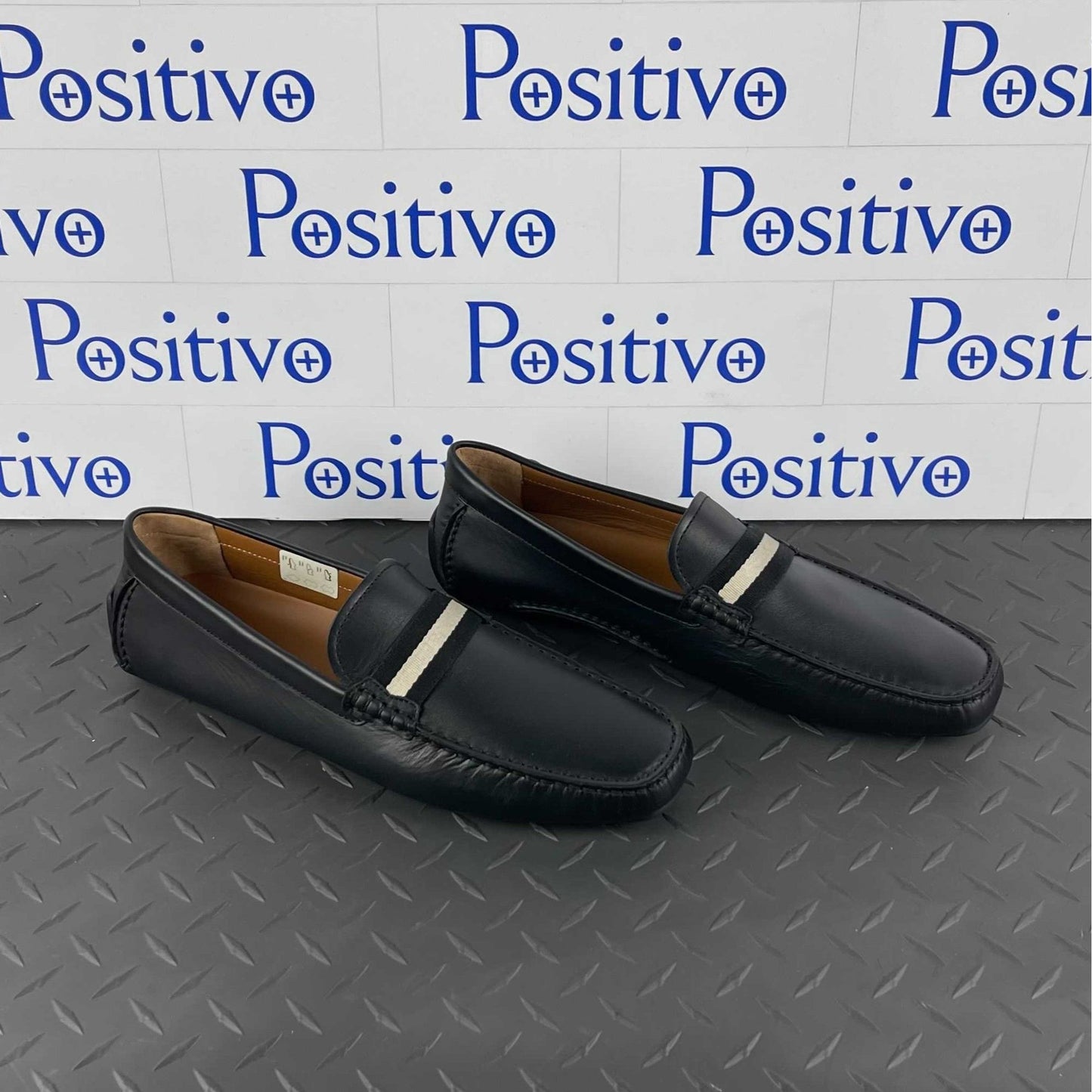 Bally Waltec Black Calf Leather Drivers | Positivo Clothing