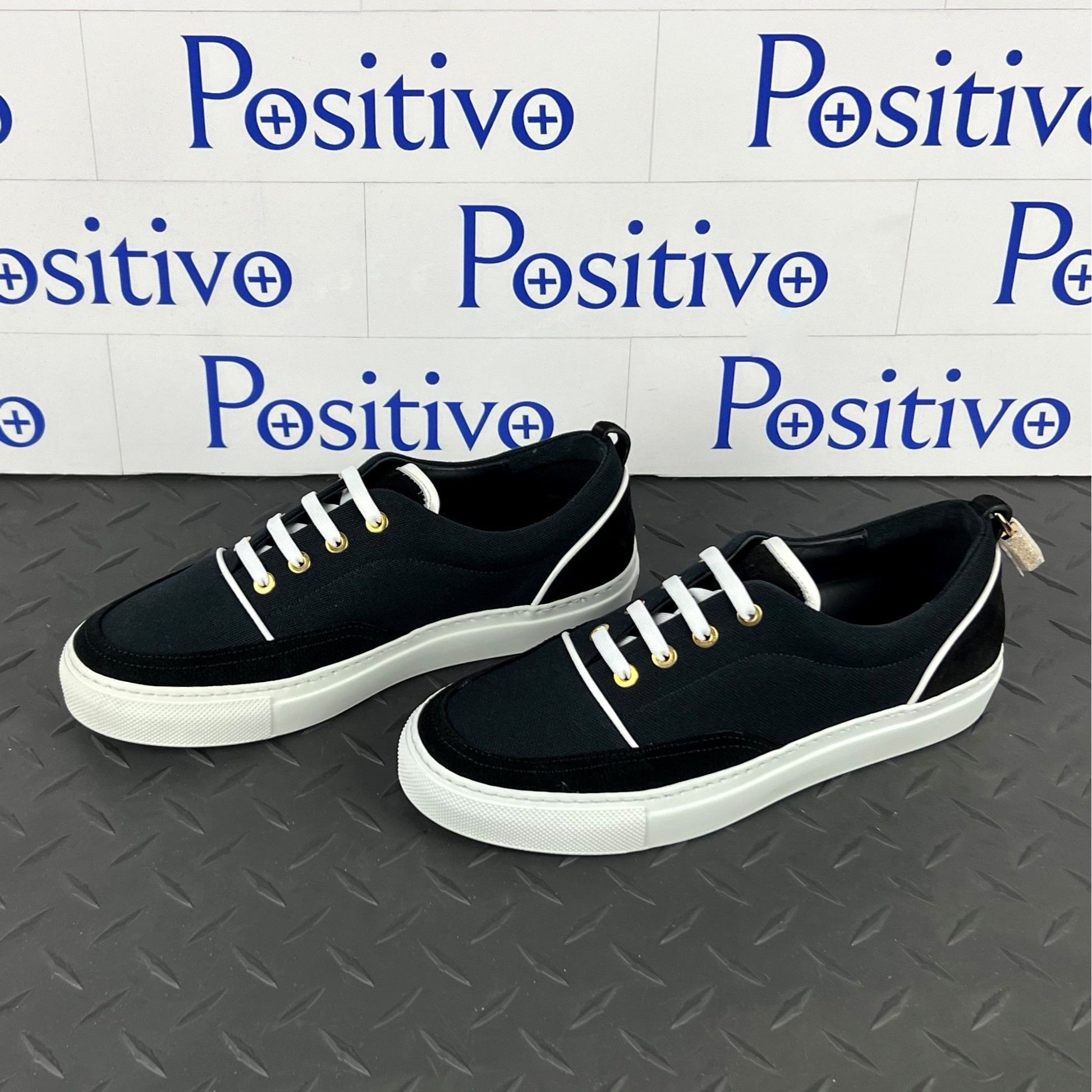 Buscemi Womens Cali Black Leather Low Top Sneakers SAMPLE | Positivo Clothing
