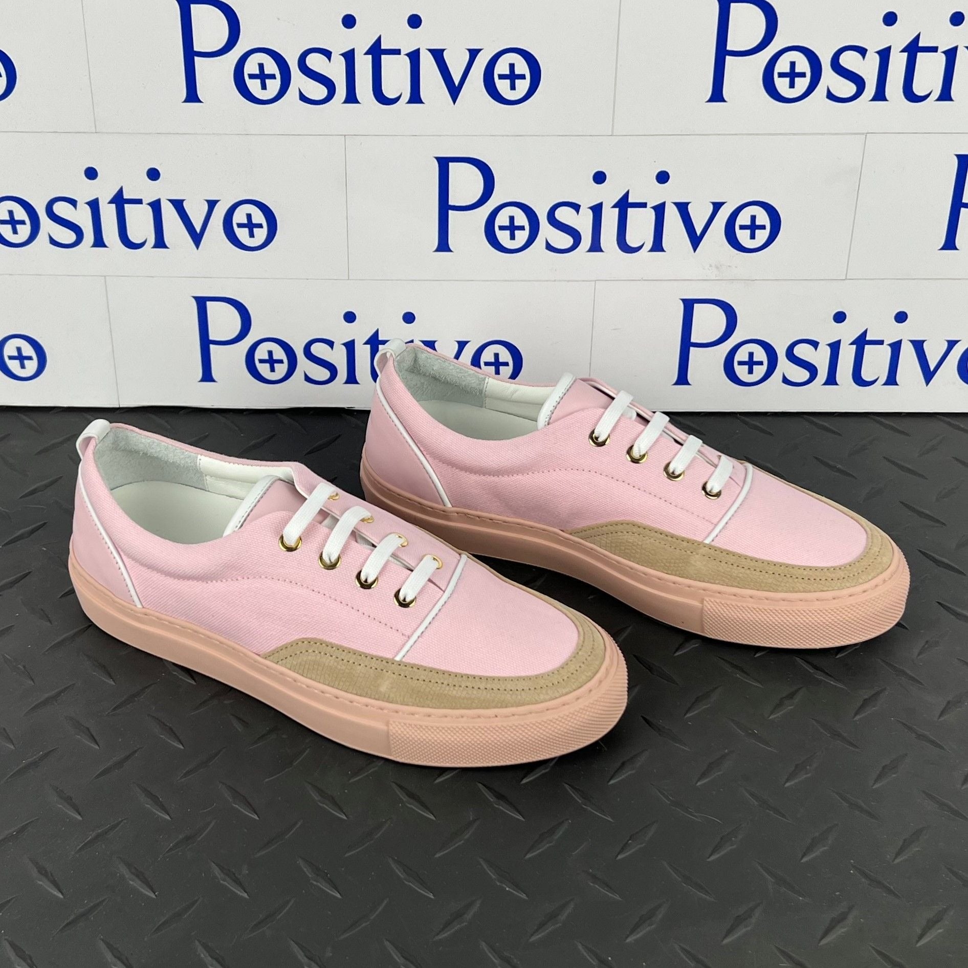 Buscemi Womens Cali Nude Leather Low top Sneakers SAMPLE | Positivo Clothing