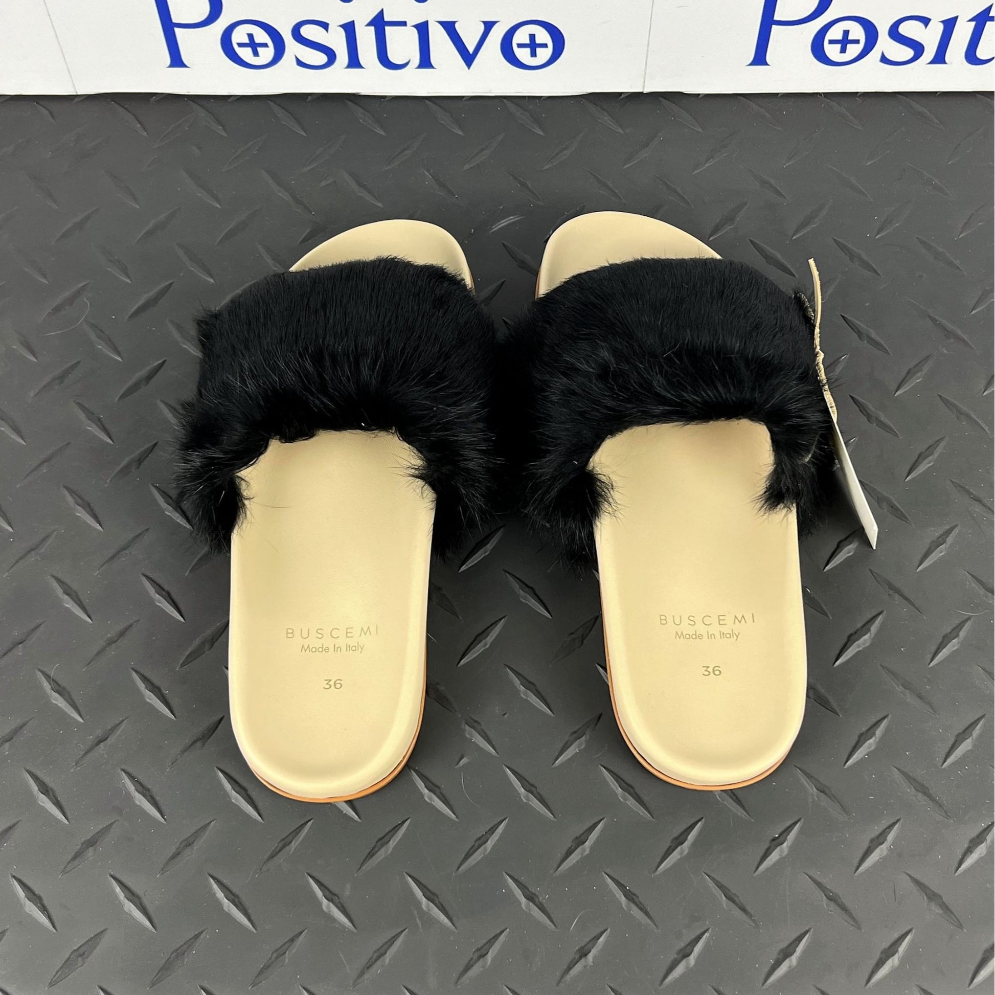 Buscemi Slide Fur Clot Black Leather Slippers | Positivo Clothing