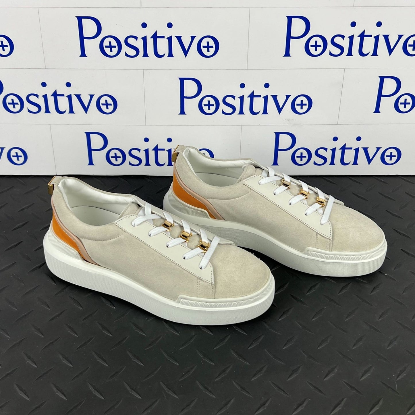Buscemi Ninna Off White Leather Sneakers SAMPLE | Positivo Clothing