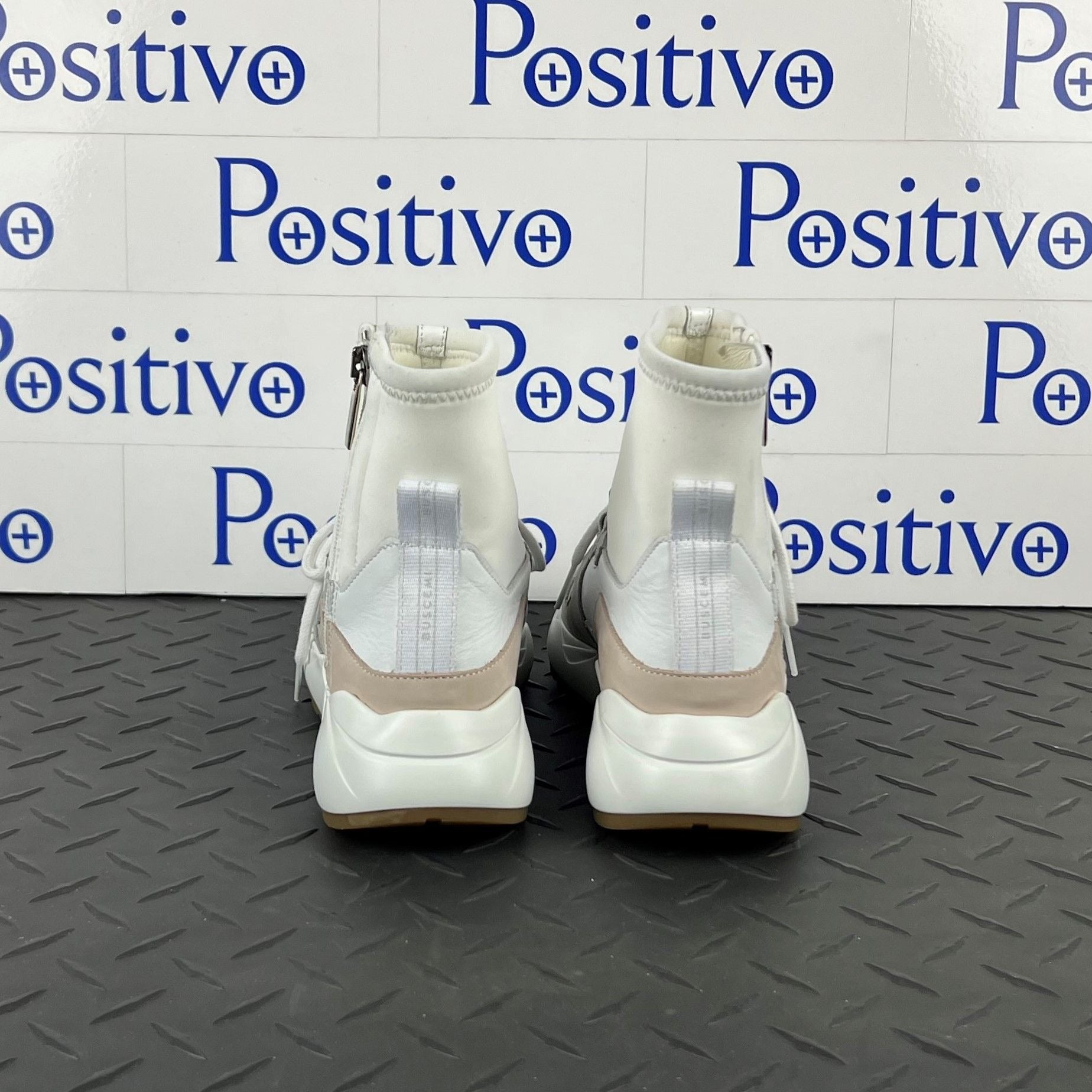 Buscemi Womens Run1 Zip White Leather Sneakers SAMPLE | Positivo Clothing