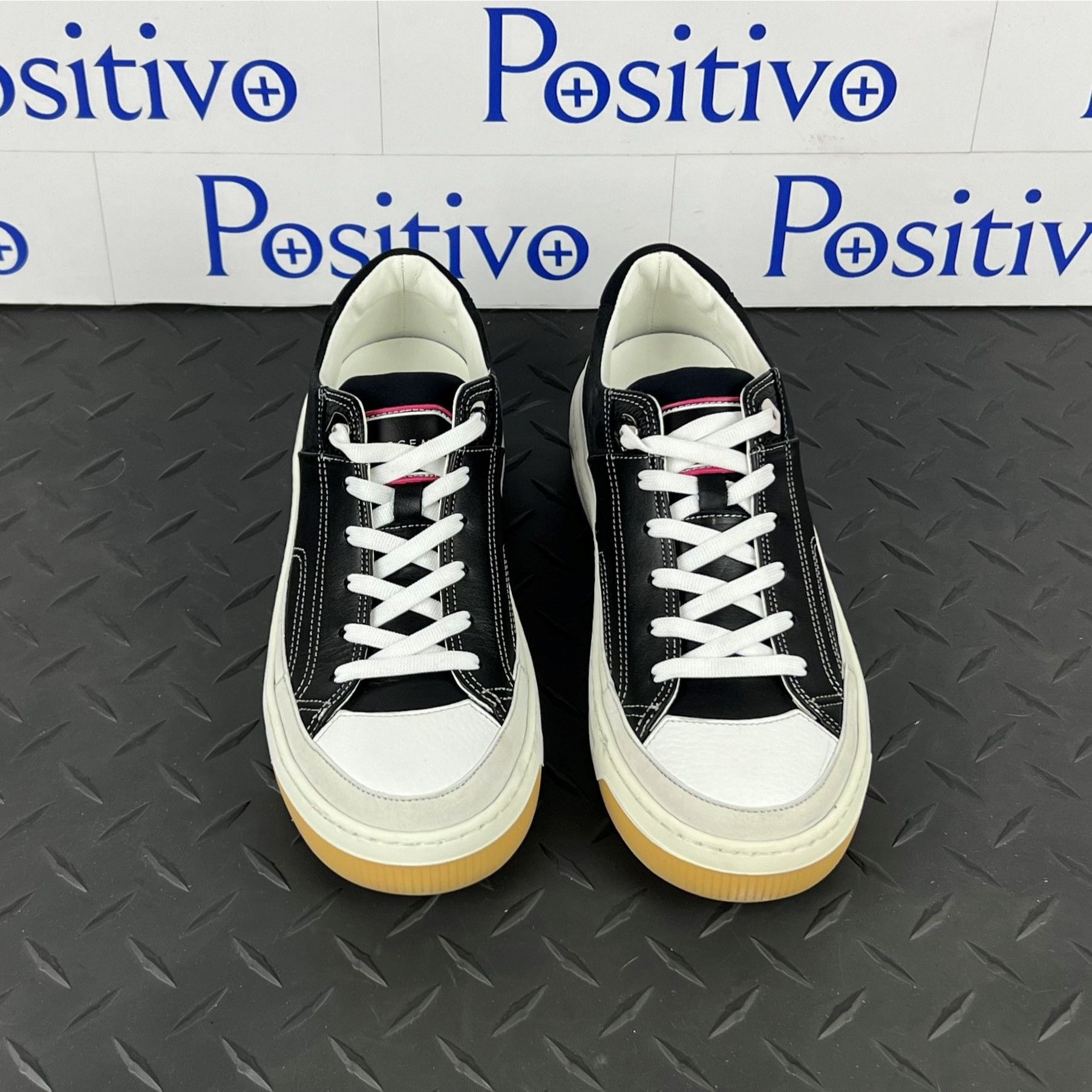 Buscemi Womens Prodigy Black/White Leather Sneakers SAMPLE | Positivo Clothing