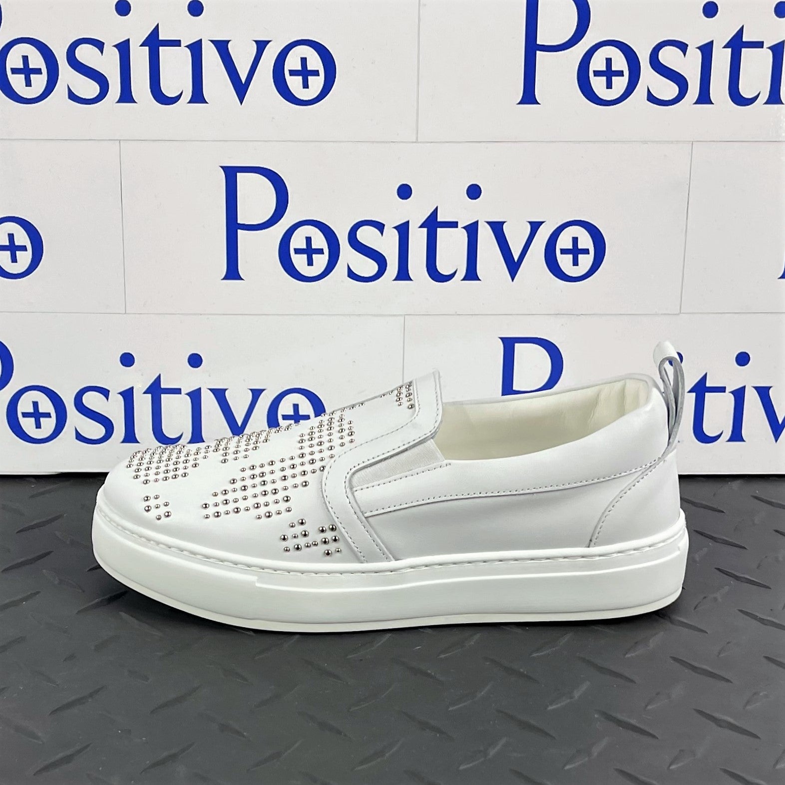 MCM Womens Studded Accent White Leather Low Top Sneakers | Positivo Clothing