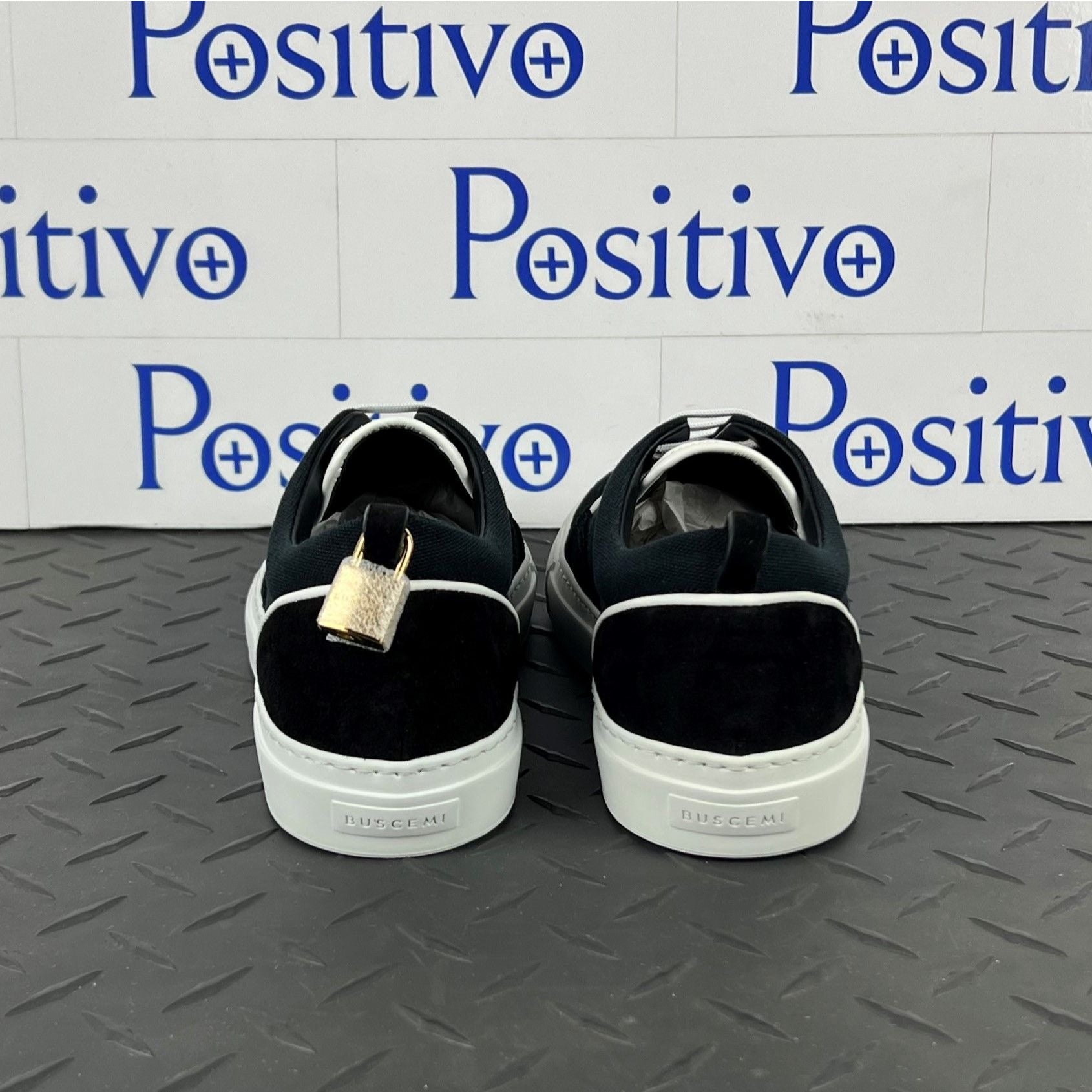 Buscemi Womens Cali Black Leather Low Top Sneakers SAMPLE | Positivo Clothing