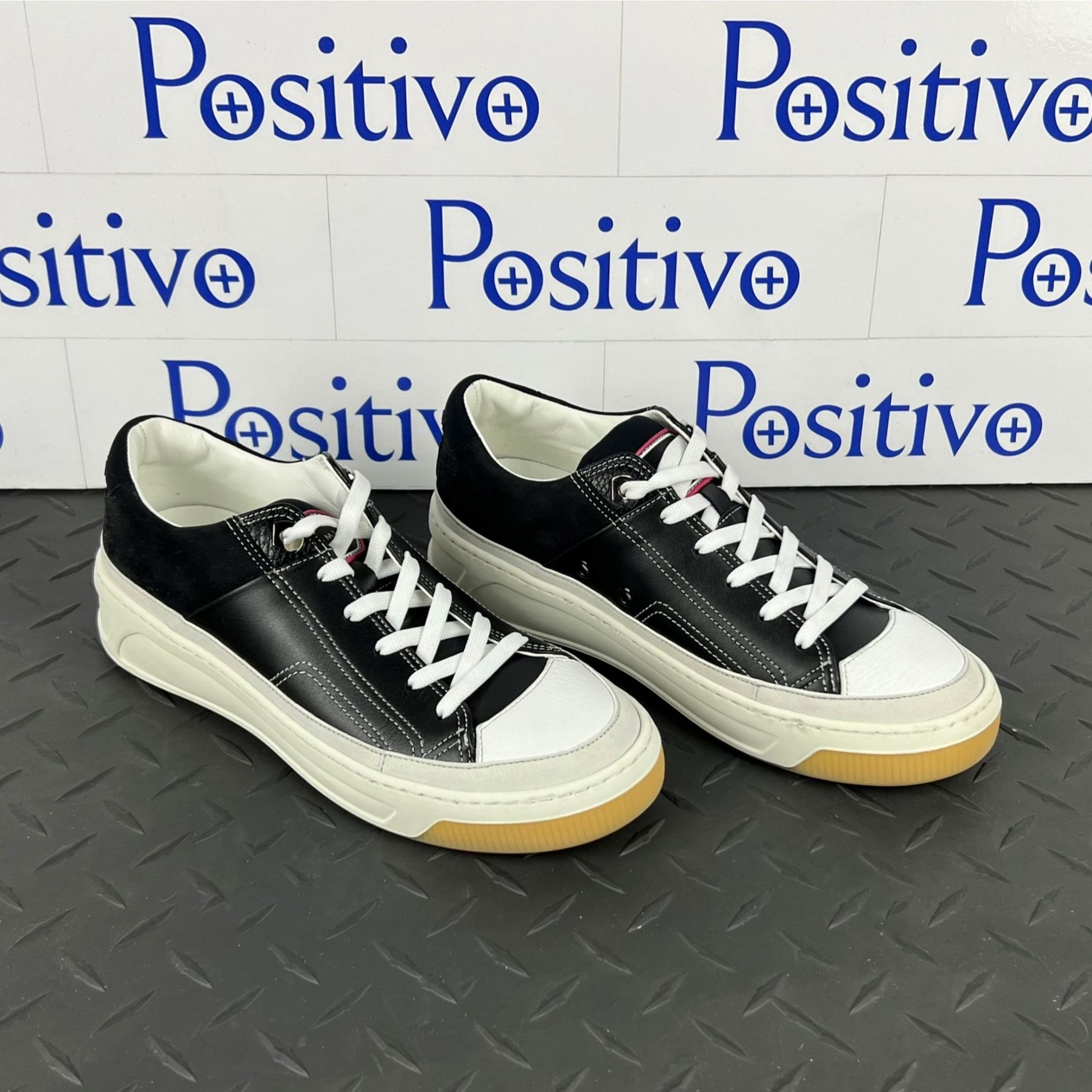 Buscemi Womens Prodigy Black/White Leather Sneakers SAMPLE | Positivo Clothing