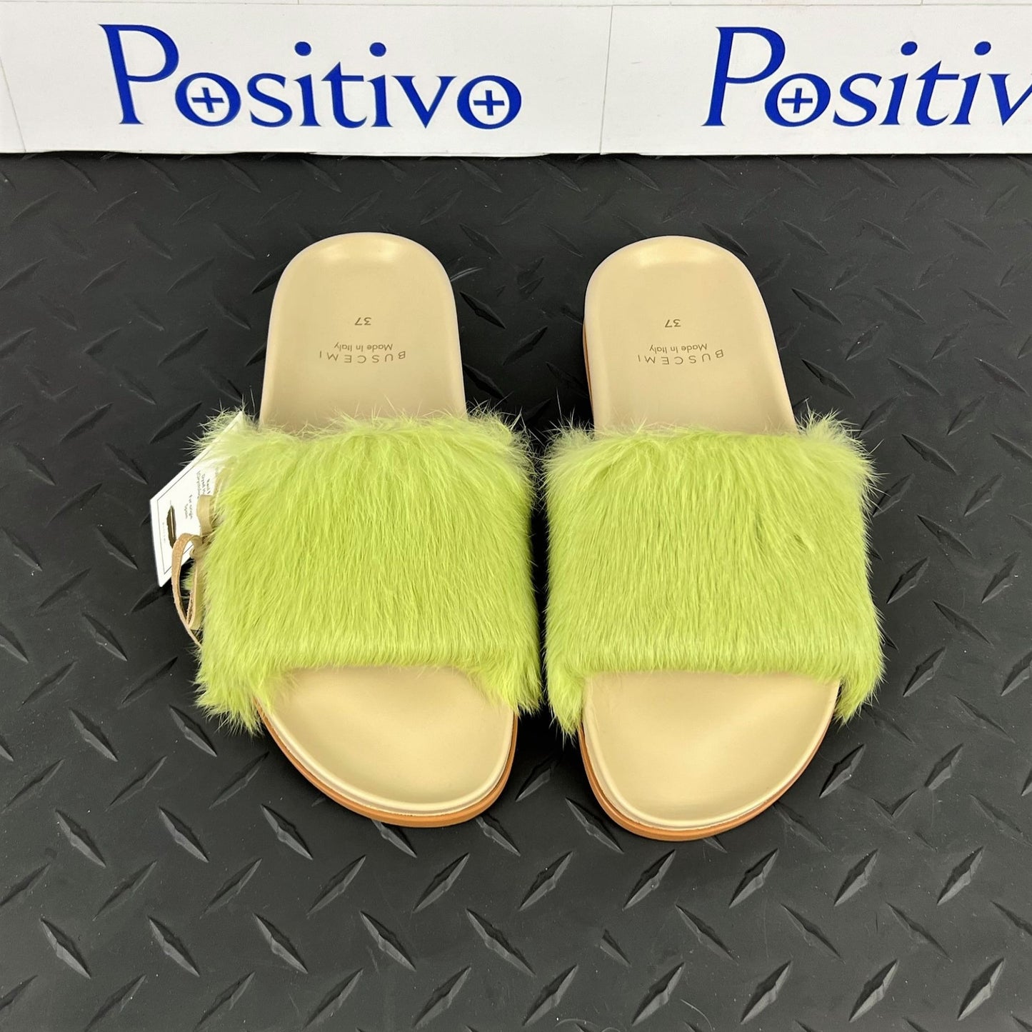 Buscemi Womens Slide Fur Clot Green Leather Slippers | Positivo Clothing