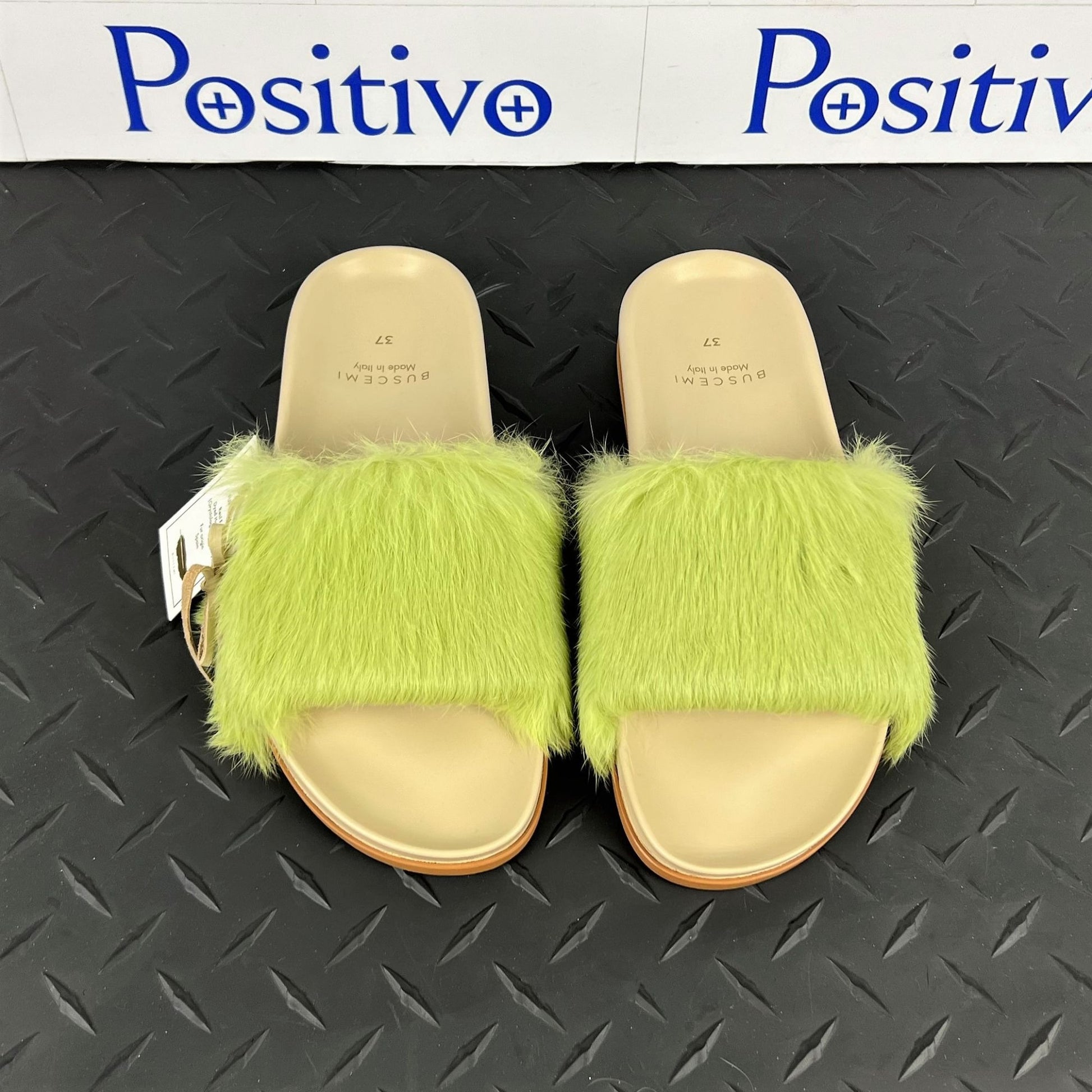 Buscemi Womens Slide Fur Clot Green Leather Slippers | Positivo Clothing