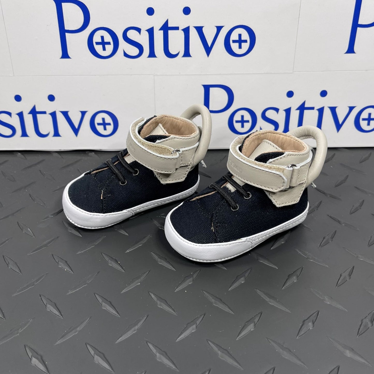 Buscemi 100MM Baby Canvas Black/Off White Sneakers | Positivo Clothing