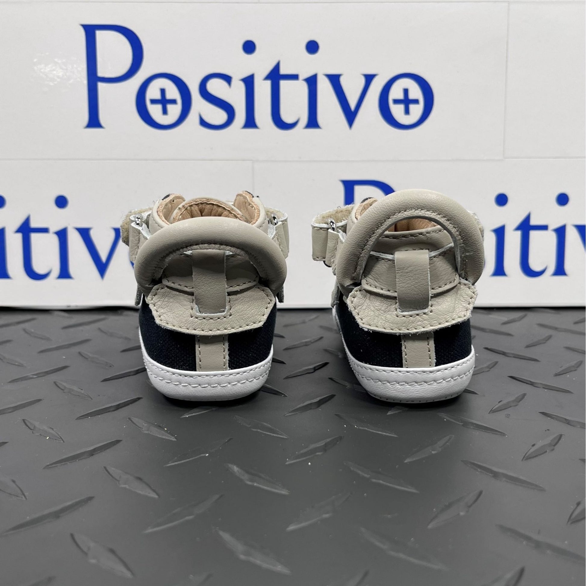 Buscemi 100MM Baby Canvas Black/Off White Sneakers | Positivo Clothing
