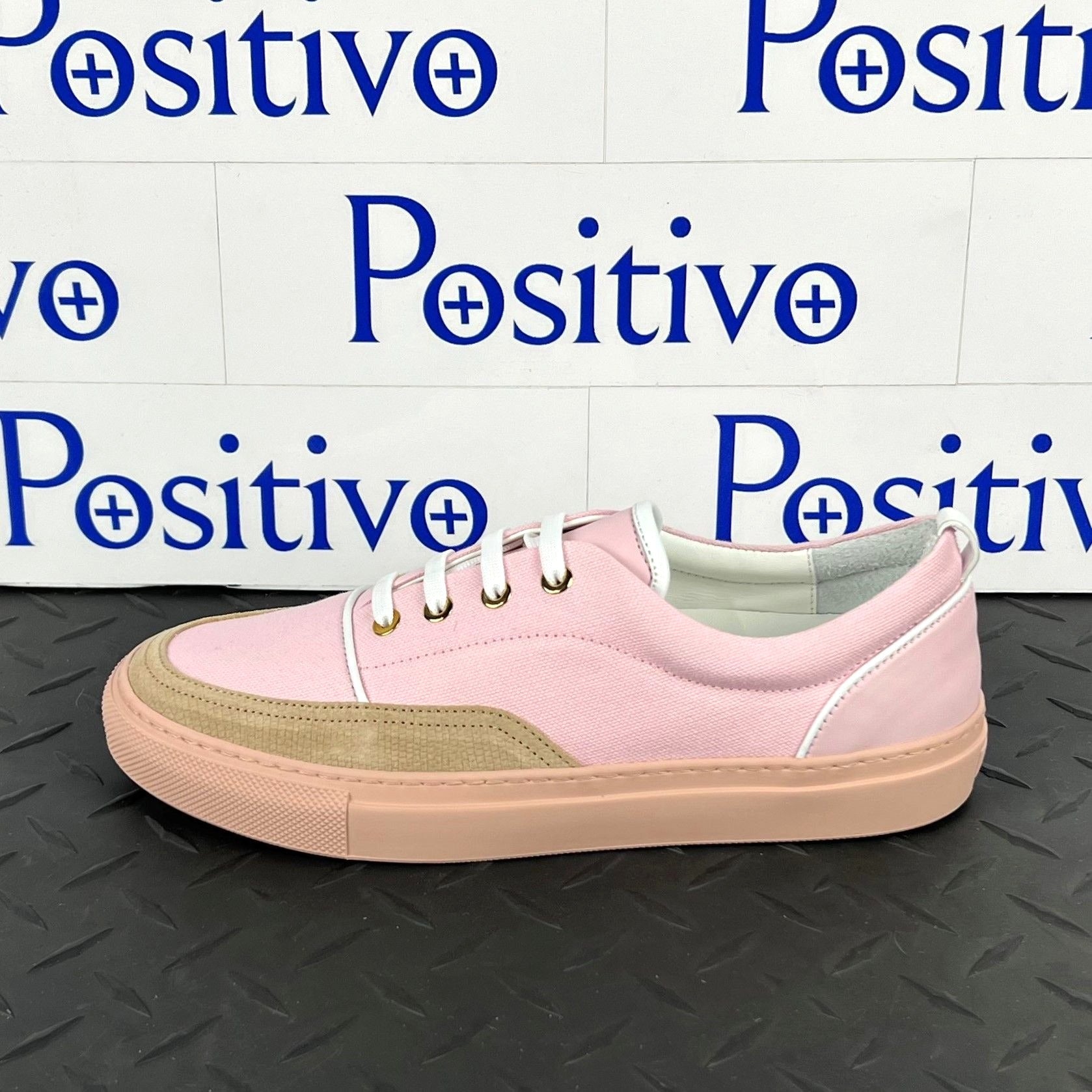 Buscemi Womens Cali Nude Leather Low top Sneakers SAMPLE | Positivo Clothing