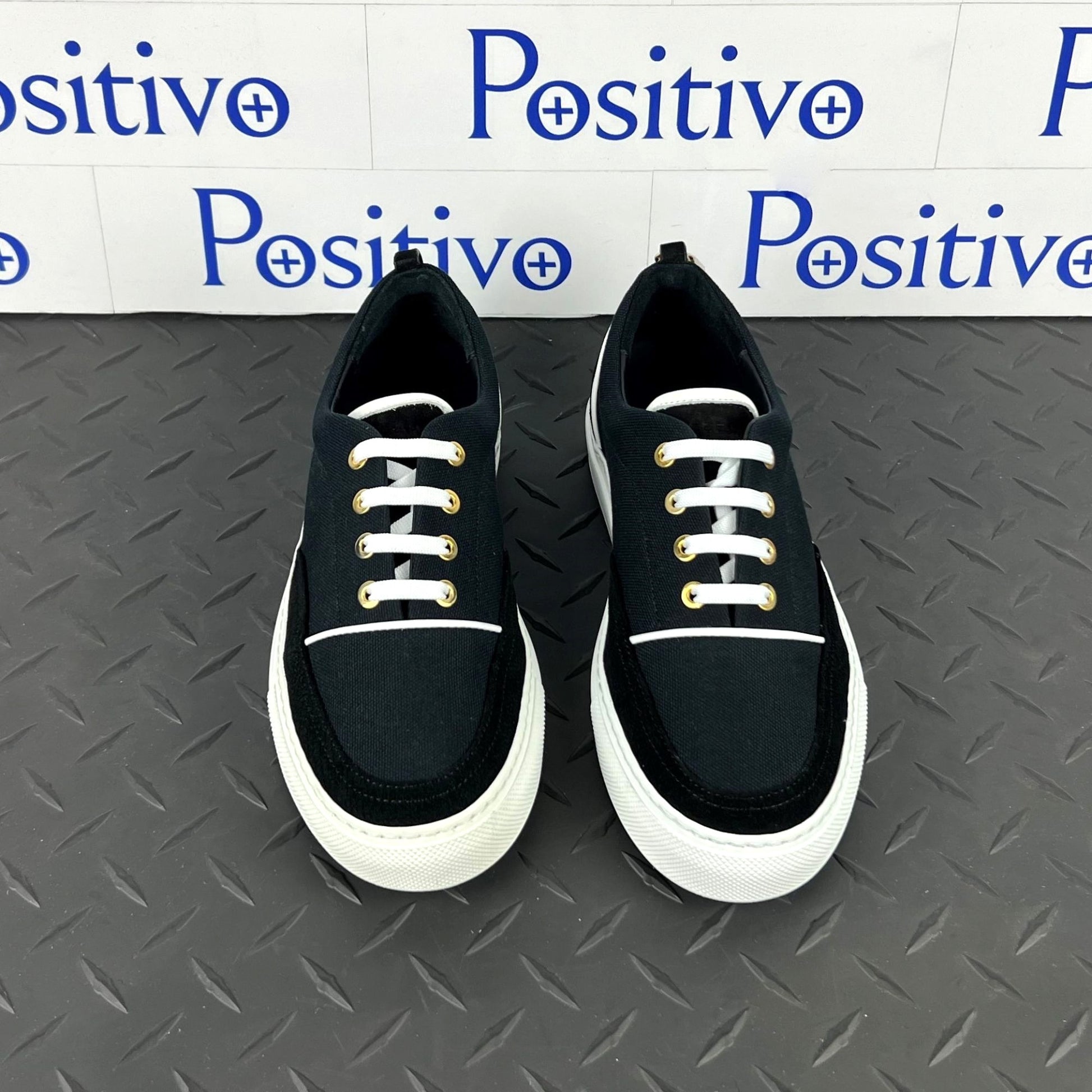 Buscemi Womens Cali Black Leather Low Top Sneakers SAMPLE | Positivo Clothing