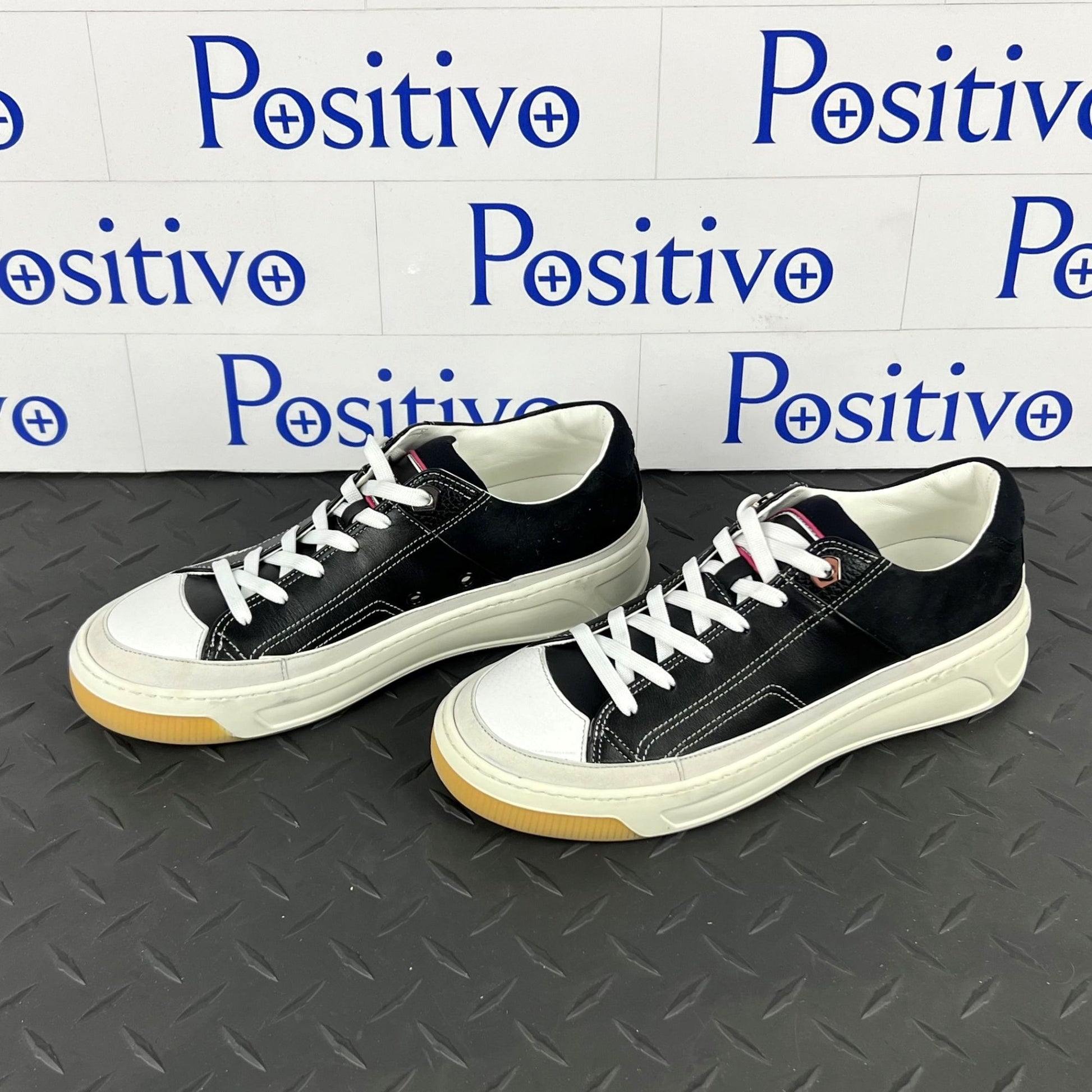 Buscemi Womens Prodigy Black/White Leather Sneakers SAMPLE | Positivo Clothing