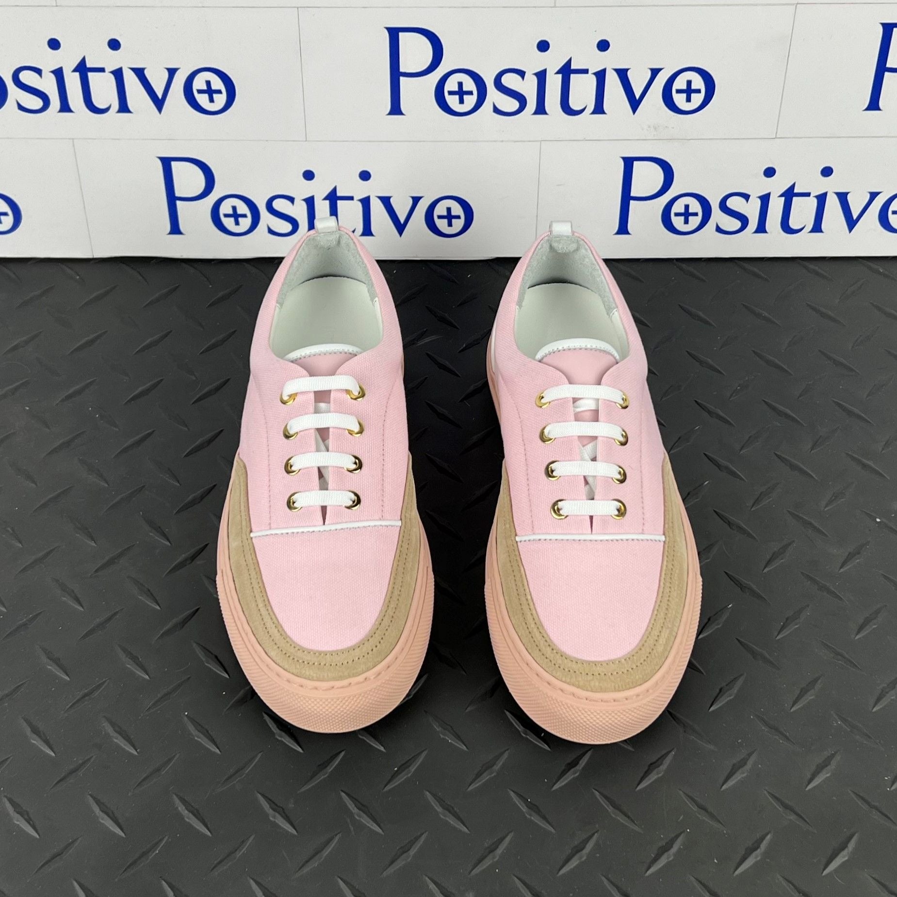 Buscemi Womens Cali Nude Leather Low top Sneakers SAMPLE | Positivo Clothing