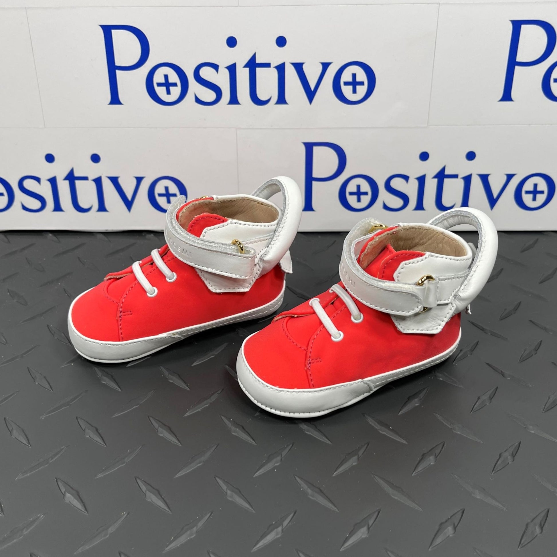 Buscemi 100MM Baby Neon Pink/White Leather Sneakers | Positivo Clothing