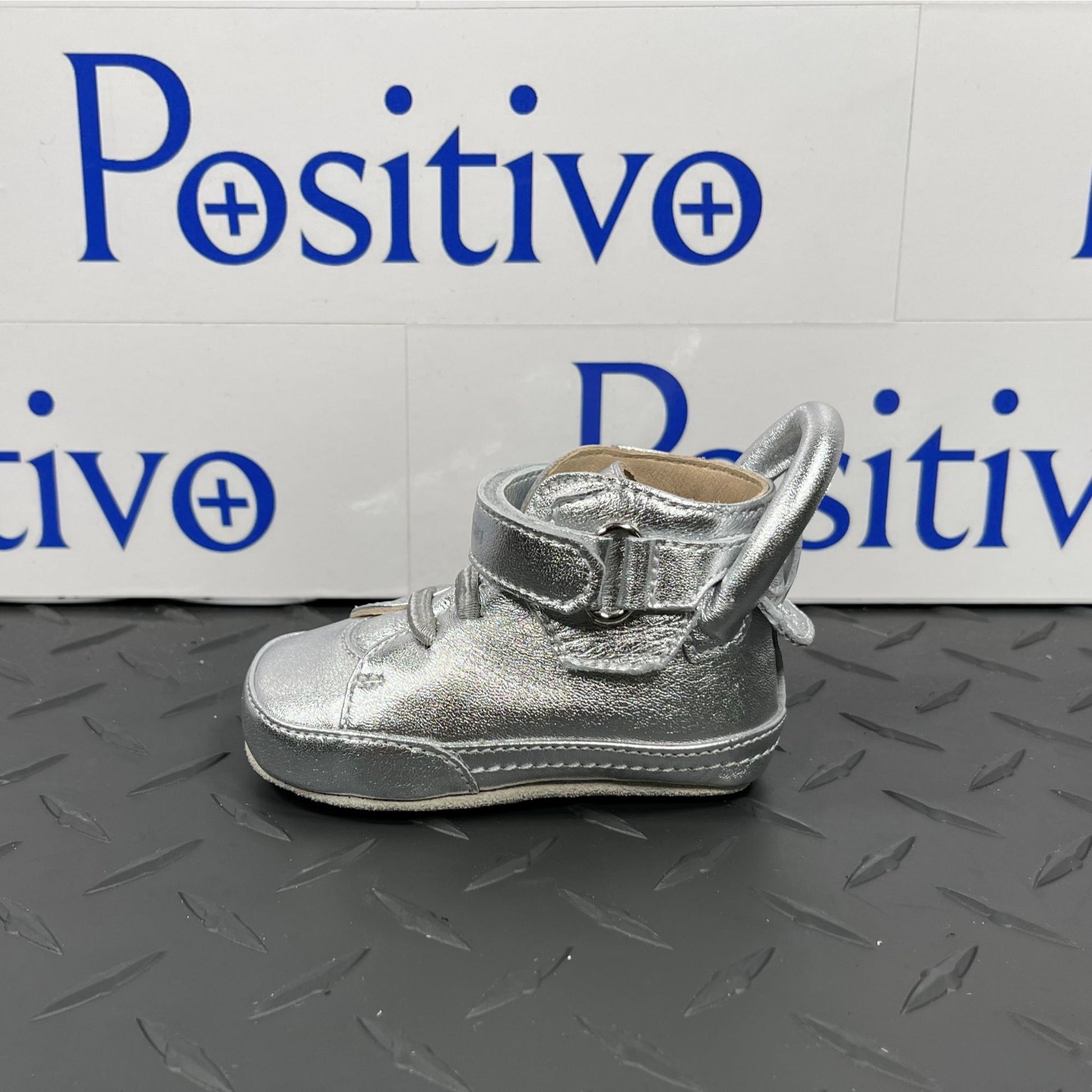 Buscemi 100MM Baby Platinum Leather Sneakers | Positivo Clothing